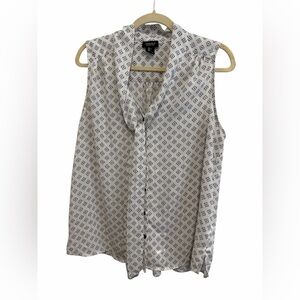 Jones New York Black and White Sleeveless Blouse
